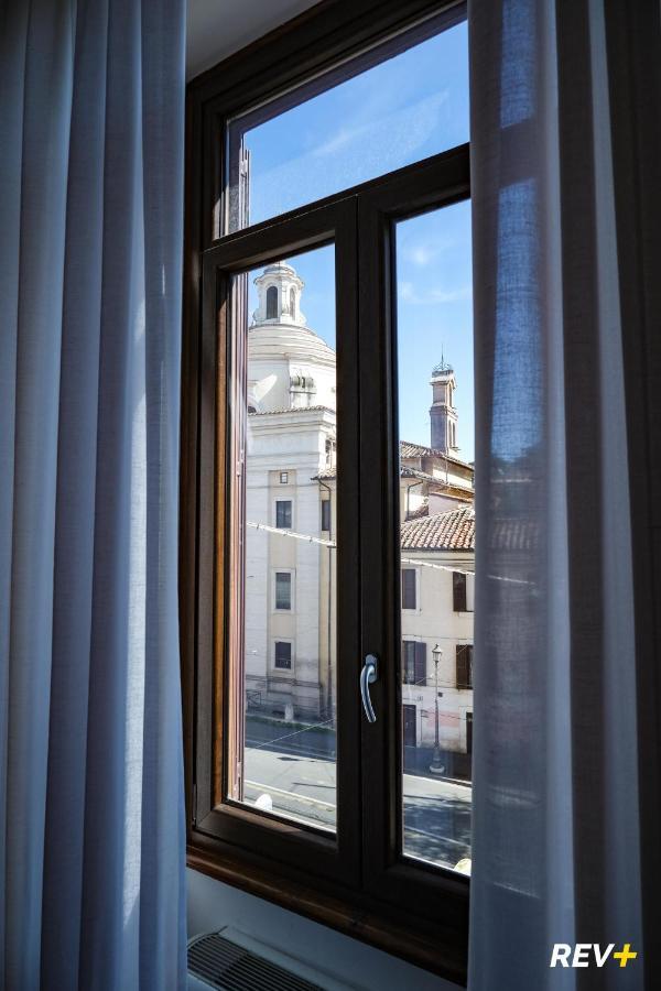 Mecenate Apartment Colosseum Rome Bagian luar foto